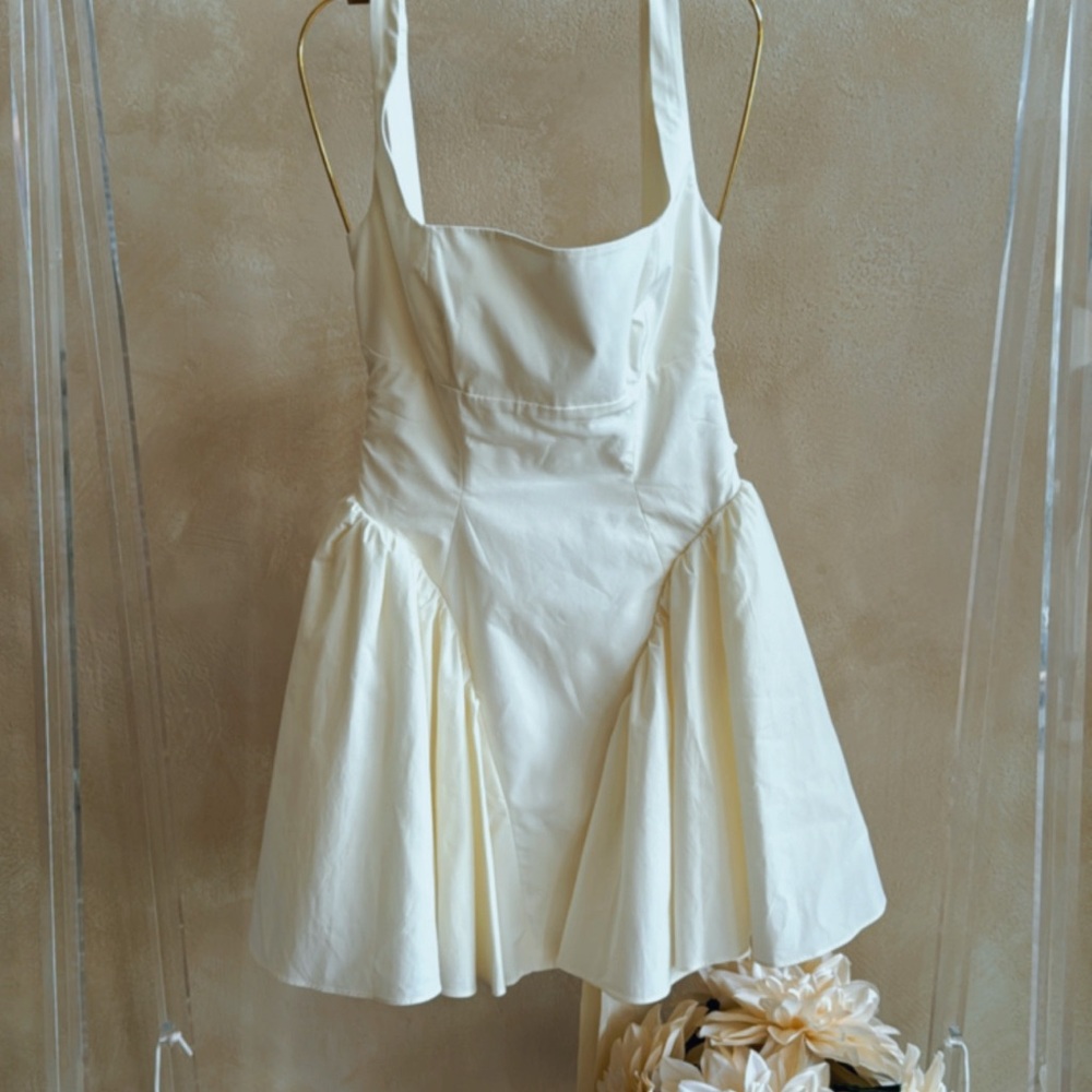 Elegant House of CB florianne backless bow dress small nwt